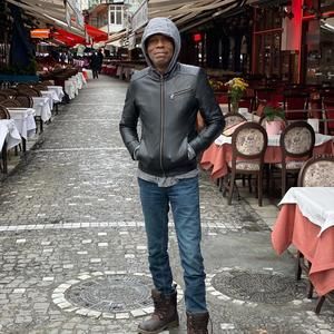 Meet your Posher, Harrison